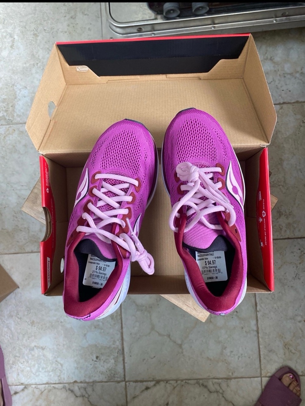 NWT women’s Saucony Ride 14 size 7.5 running shoes